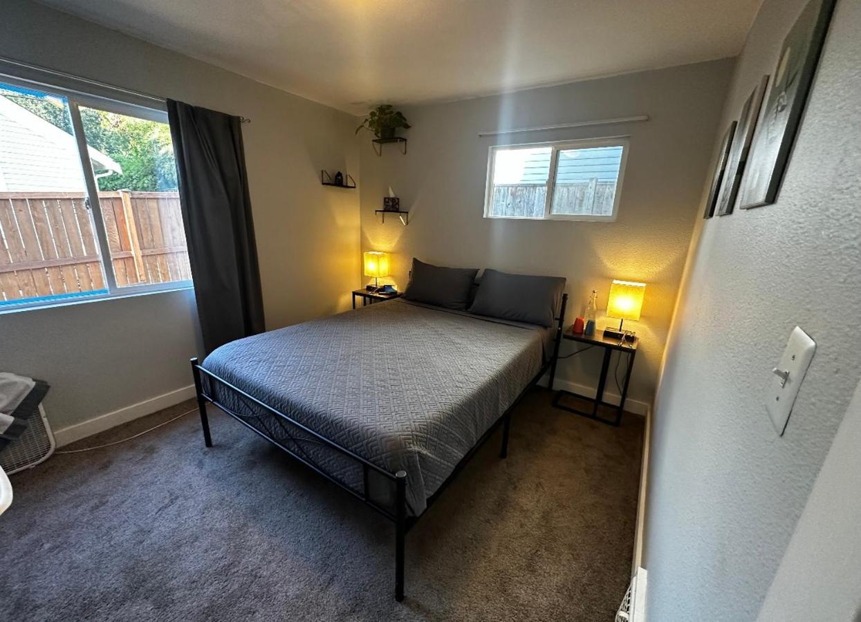 Tacoma Homestay- With Breakfast Included-Private Room Pokój zdjęcie