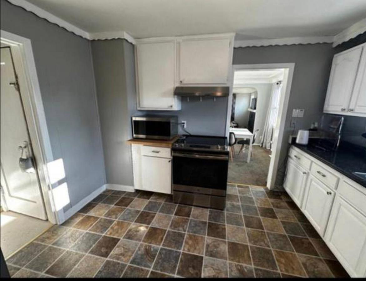 Tacoma Homestay- With Breakfast Included-Private Room Zewnętrze zdjęcie